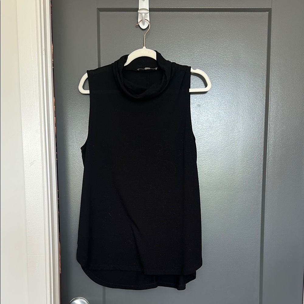 LOFTSleeveless Black Top